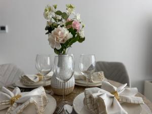 Stylish Studio in Azizi Riviera Meydan