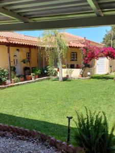 Kerkis View House-Garden View