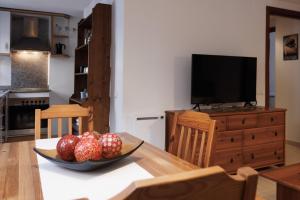 LETS HOLIDAYS Centric apartment with parking Tossa