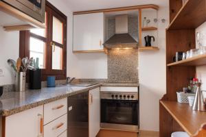 LETS HOLIDAYS Centric apartment with parking Tossa