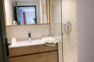 L Instant Marina Port Fréjus