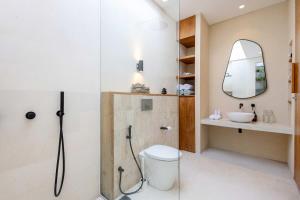 Villa Melisari Canggu 3BR Pool & Jacuzzi