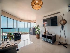 Ocean view 7 min to beach and airport DosLocosDeViaje