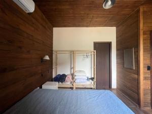 Casa em Barra de Ibiraquera, 650 metros da praia