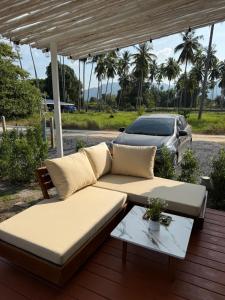 Lipa Noi Tiny House by the Beach with Bike Rental
