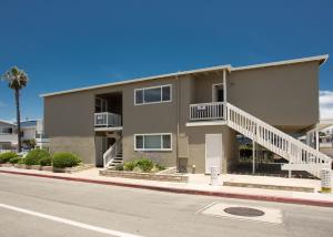 4BR Ocean Escape - Steps from the Beach home