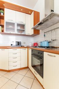 Blanc house, apartment in Center Town Lucca