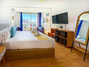 The Blue Island Loft by Hello Homes Sitges