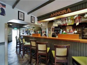 Annora Bar and Accommodation