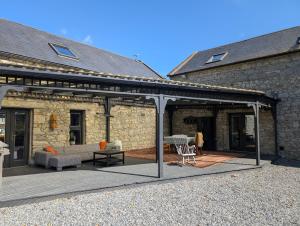 Woodville Barn