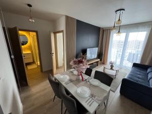 Queen Jadwiga 14 free parking podziemny