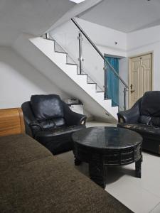 Grand regent inn