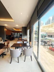 Modern Comfort Steps from Taksim