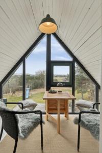 Coxy Cottage Overlooking The Golf Course At Søndervig - 1019