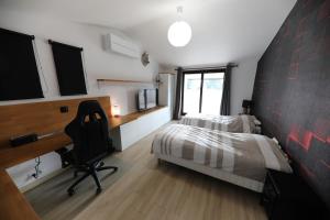 Villa Spa & Piscine chauffée à 5 Plage & Village naturiste