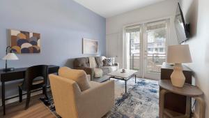 Landing Beautiful 1BD Courtyard Gym