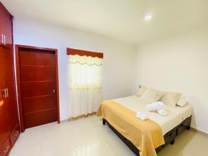 Casa Tulipanes 4Rec 4baños Cochera Priv Frente a Parque