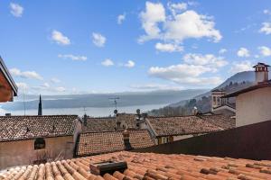 Suite Vista Lago sulle colline di Gardone