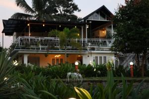 Misty Bean Resort