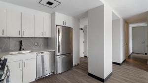 Landing Chic 2BD Rooftop Lounge Yoga Studio