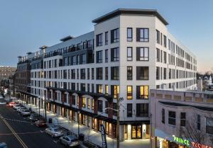 Landing Apartments - The Forte