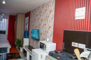 Executive Moyo Suites Studio Apartment
