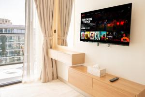 Modern 1BR in JVC with Pool & Gym Access