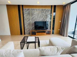 Lakenest Realty 6, Tay Ho, Ha Noi