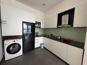 Lakenest Realty 6, Tay Ho, Ha Noi