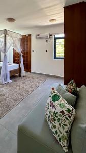 Mila l Private Coastal Villa l Rooftop l steps away from Diani Beach