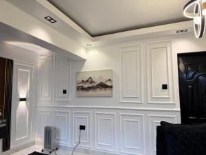 Regency Stays IV