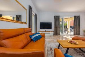 Villa Marevia - Luxury Pool Villa near Beach