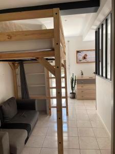 Charmant studio avec jardin
