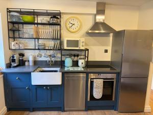 Dipper Boutique Mill, Copper Bath, River Views