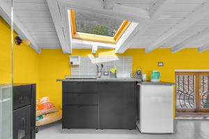 Piccolo Attico Vista Lago a Gardone