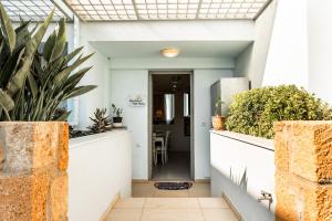 Sea View Beachfront Villa Maria