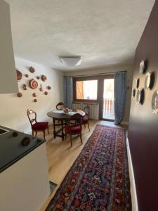 Apartment Clotes Escape