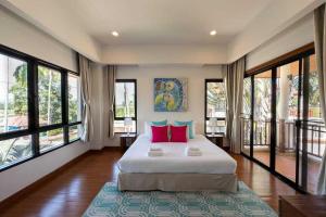 Spacious Villa Laguna Fairway, Private Pool #4897
