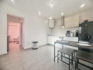 Coeur de Fos-Centre Ville-CLIM-Plages-Parking-4 personnes