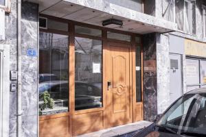 Fix 2bd apartment with Parthenon view