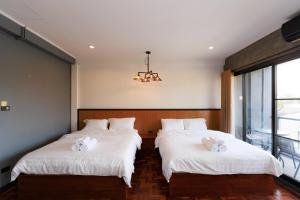 No 9 Hostel and Cafe
