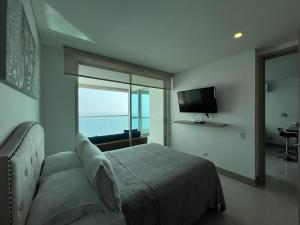 Palmetto Sunset Ocean Front Cartagena Laguito 2903