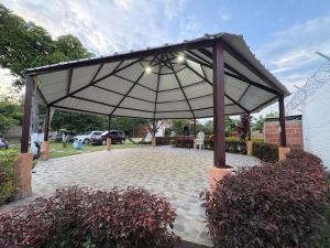 Finca privada con piscina en Rozo Pet friendly