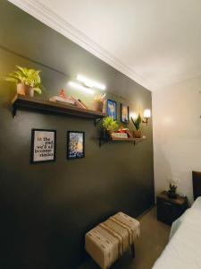 Asthetic Private Studio with Balcony Smart TV WIFI Kichenette Wsahing Machine Iron