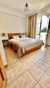 "Tavira Garden Retreat" -Pool -Balcony -Terrace -Quiet area -free parking -AC -Family Friendly -Tennis