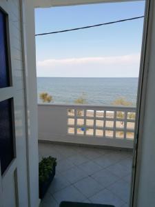 Poseidon Street ΝΕΑ ΜΕΣΑΓΓΑΛΑ Γκαρσονιέρα 4