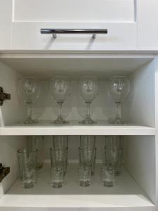 Затишна квартира на проспекті Злуки, 43