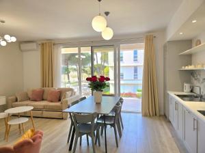 White Moon Apartment 302