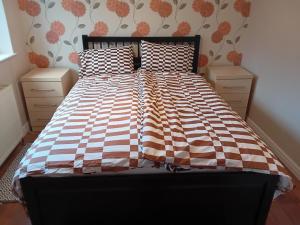 2 bed house in York