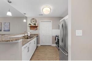 Cozy Retreat on Main St